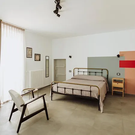 ベッド・アンド・ブレックファスト Vico Boito 3*