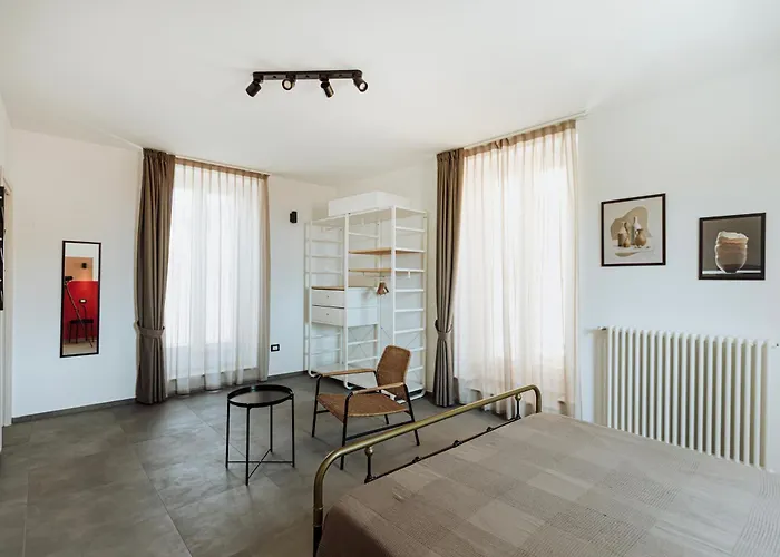 לינה וארוחת בוקר Vico Boito 3*